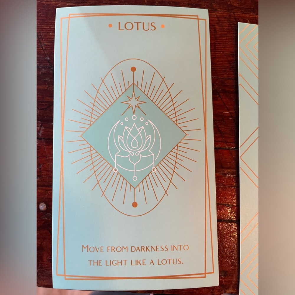Oracle Cards - Picture 3 of 5